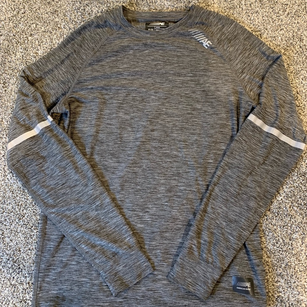 Mens American Eagle long sleeve flex shirt, size small